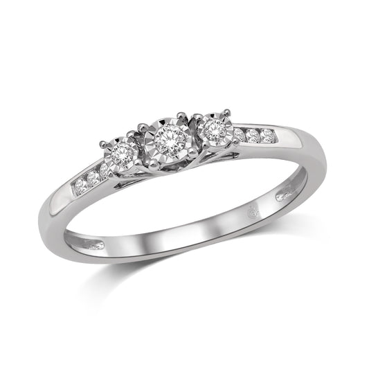 10K White Gold 1/6 Ct.Tw. Diamond Three Stone Ring